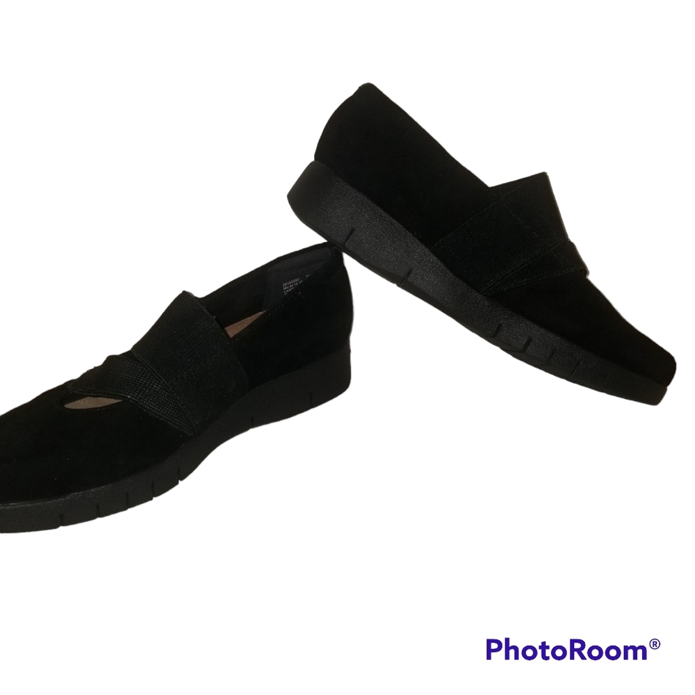 Clarks Black Daelyn Villa Slip On Size 7